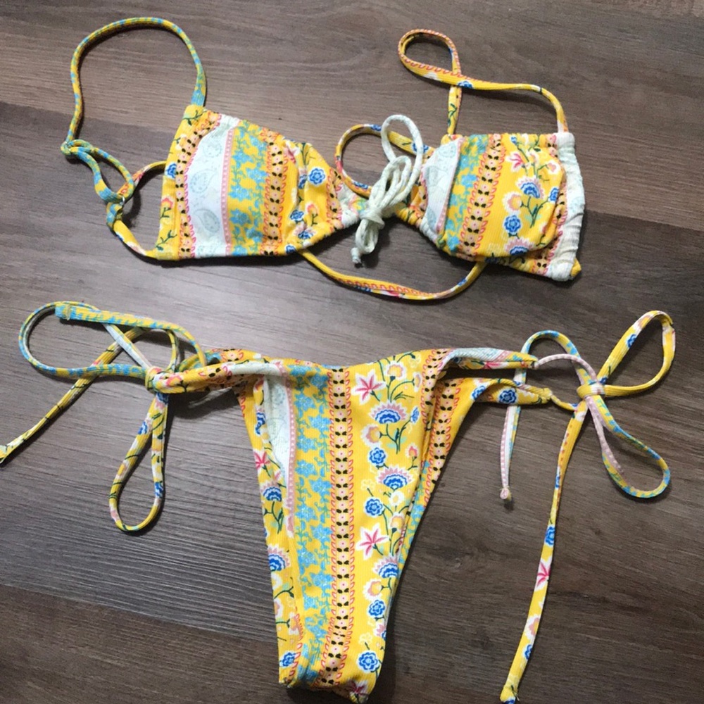 Paisley yellow bikini - Shein